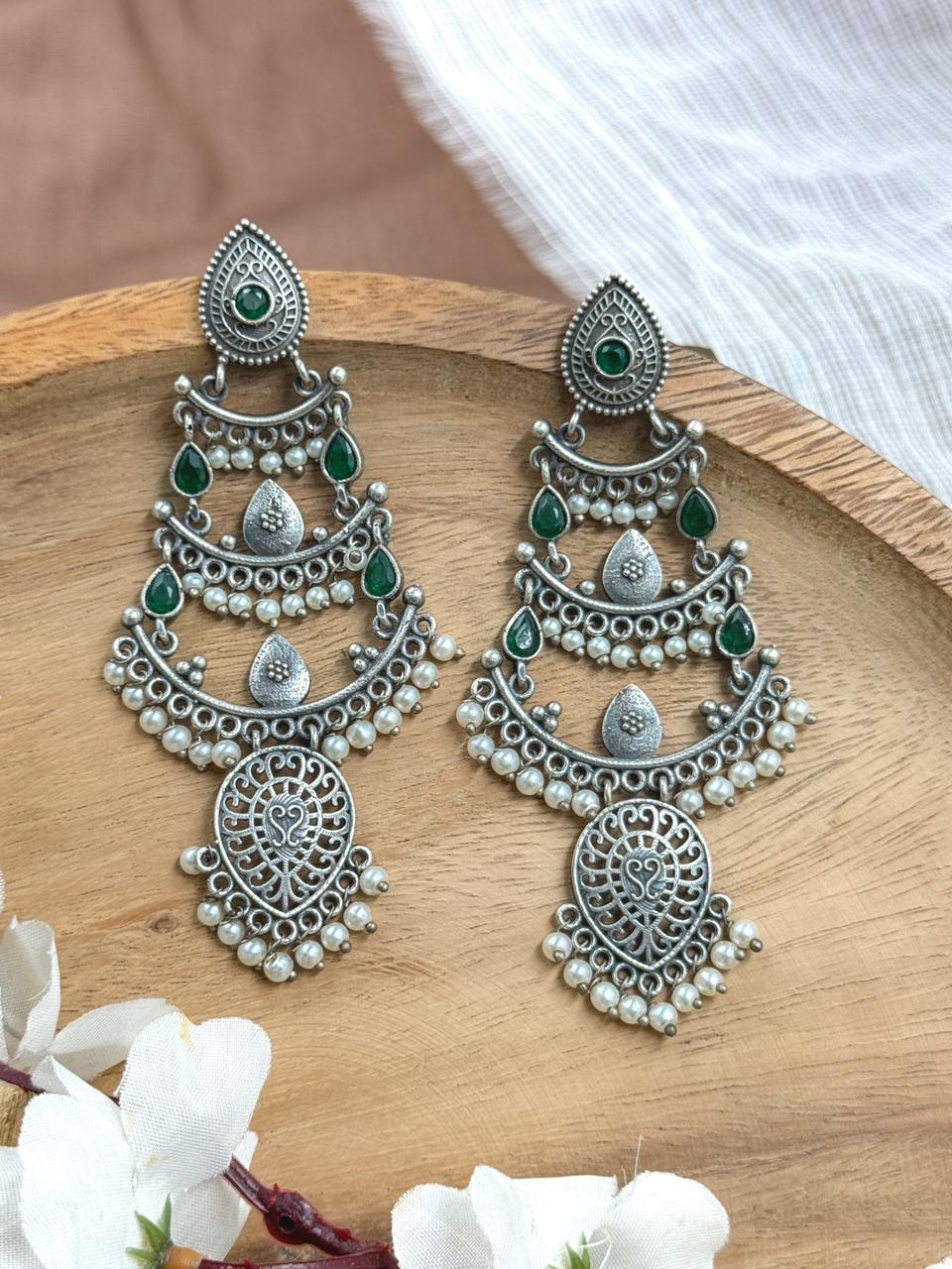 MALLIKA DANGLER EARRINGS