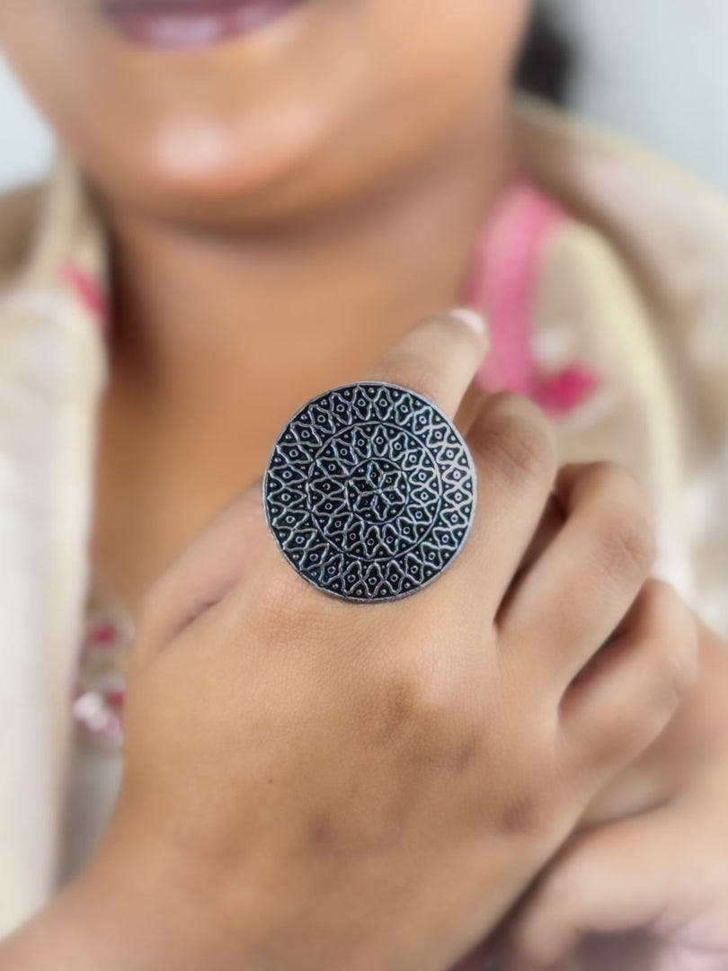 NITYA DESIGNER OXIDISED SILVER RING