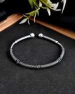 Load image into Gallery viewer, VIRA KOLAPURI LONG NECKLACE JEWELLERY SET COMBO