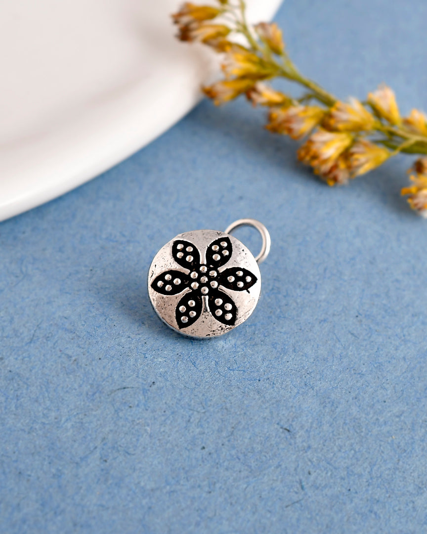 Yuti Oxidised Piercing Nosepin Combo Of 4