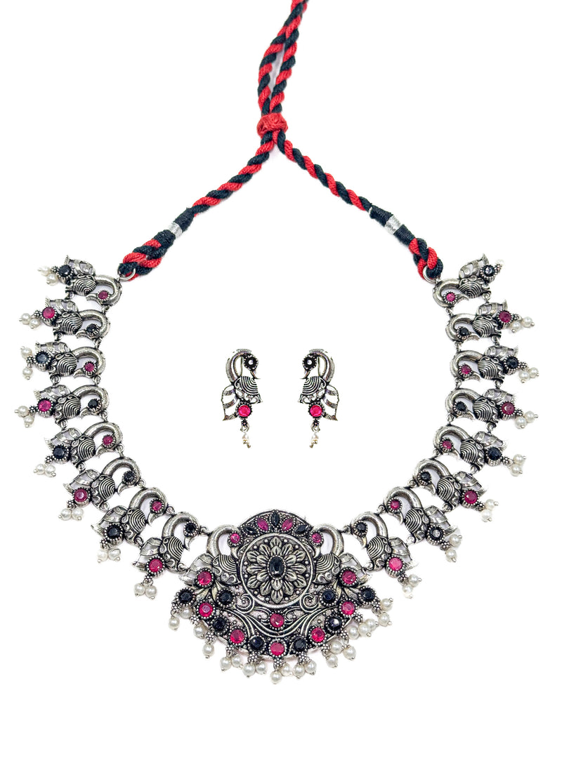 Janvi Stone Necklace Set